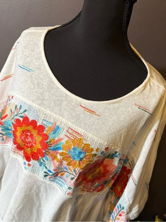 Savanna Jane Cream Scoop Neck Tunic with Vibrant Floral Embroidery - Picture 2 of 5